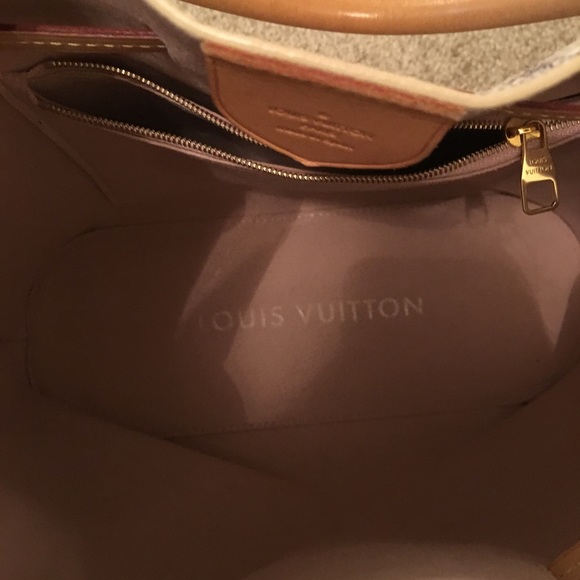 SOLD🌸 Louis Vuitton Girolata Azur Handbag 👜 - Picture 6 of 8